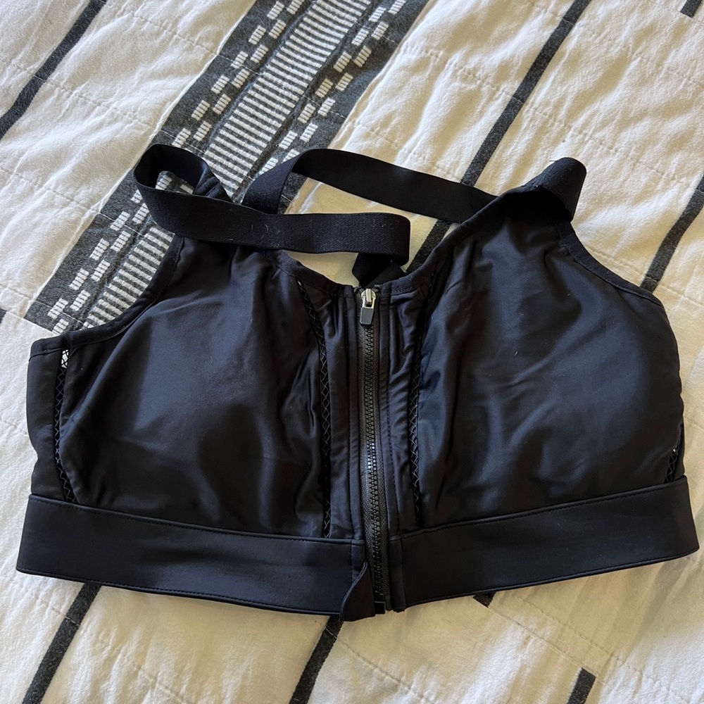 Fabletics Zoe High Impact Sports Bra